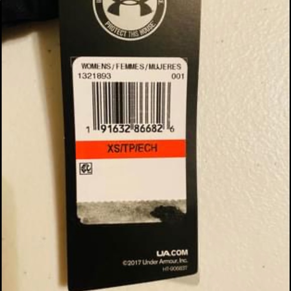 Under Armor Padded Sports Bra - Picture 2 of 2